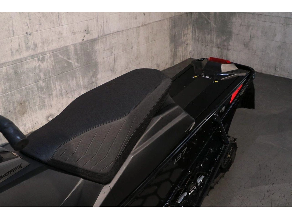 2025 Polaris 650 Indy Vr1 137 Es (demo) Demo alt