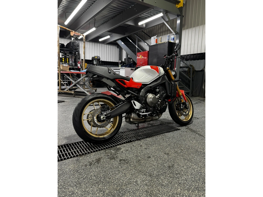 2024 Yamaha Xsr900 alt
