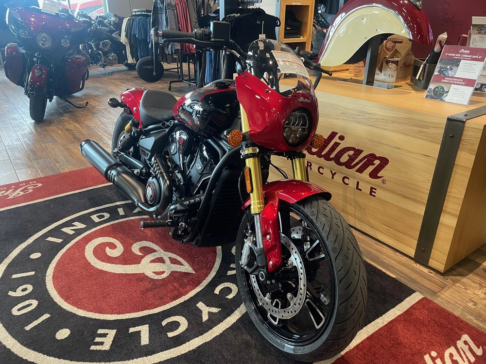 2026 Indian Motorcycle 101 Scout - Sunset Red With Graphics alt