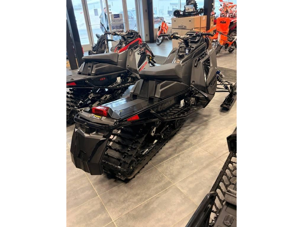Polaris 850 Indy Vr1 137 2025 alt