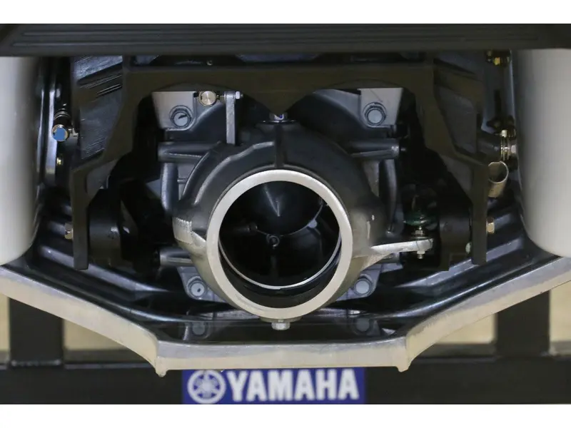 2026 Yamaha FX Cruiser SVHO thumbnail 4