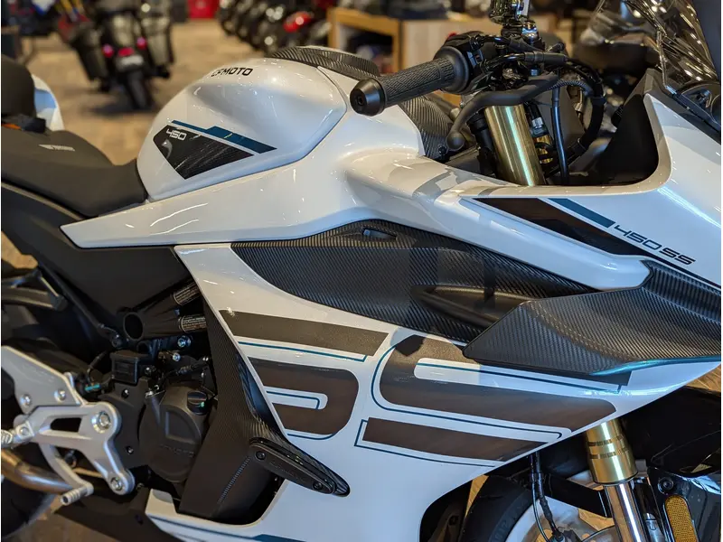 2026 CFMOTO 450SS // Nebula White thumbnail 7