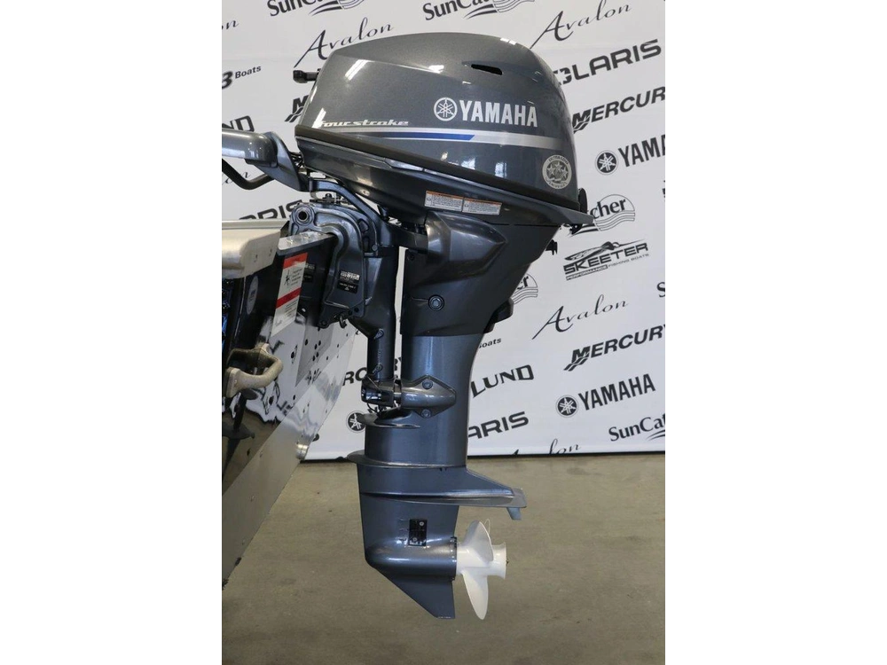 Lund Wc-14 + Yamaha 20 Hp & Remorque 2024 alt