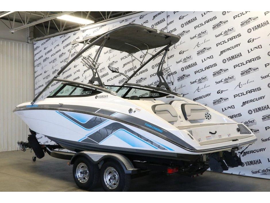 2015 Yamaha Yamaha 212x alt