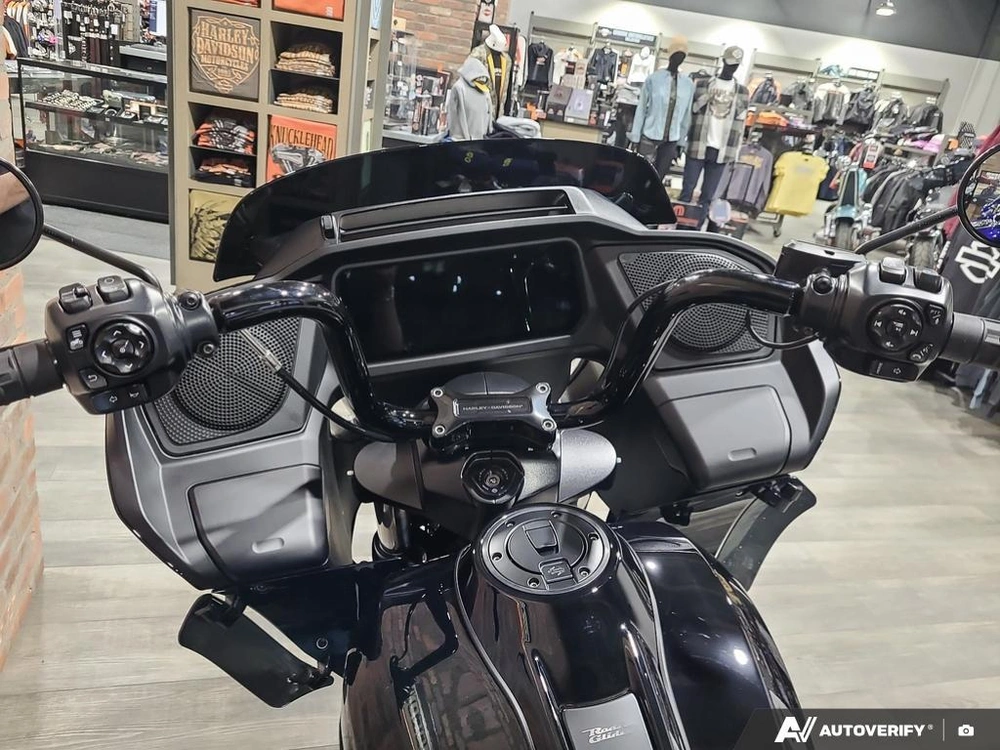 2026 Harley-davidson Road Glide alt