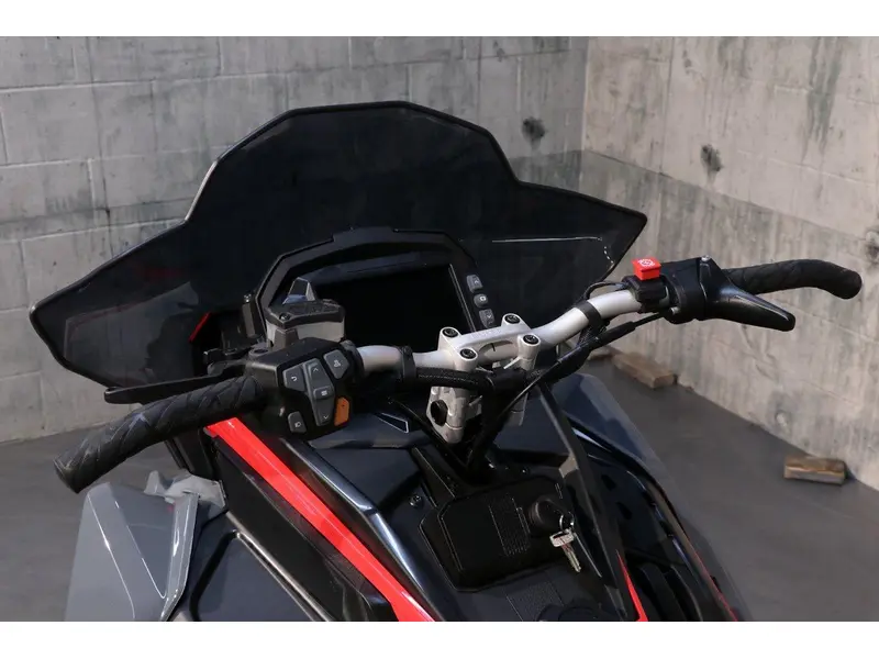 2024 Polaris 650 INDY VR1 137 ES ENR.