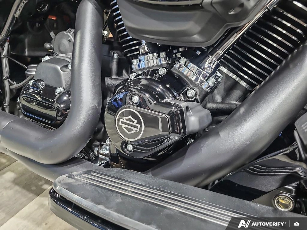 2026 Harley-davidson Road Glide alt