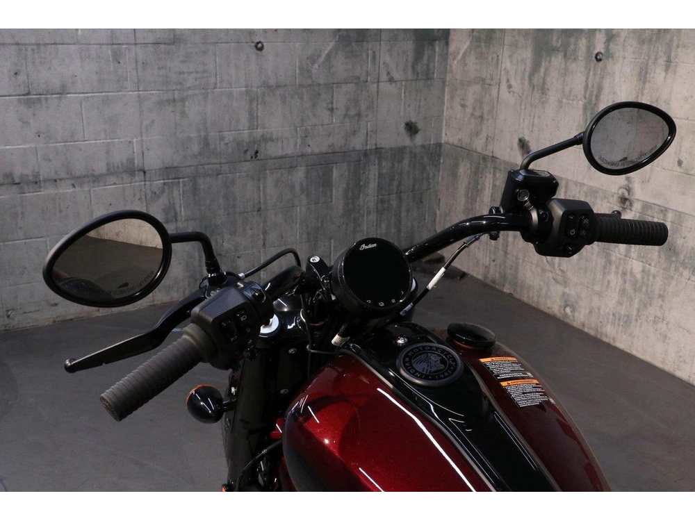 2025 Indian Motorcycle Chief Bobber Dark Horse alt