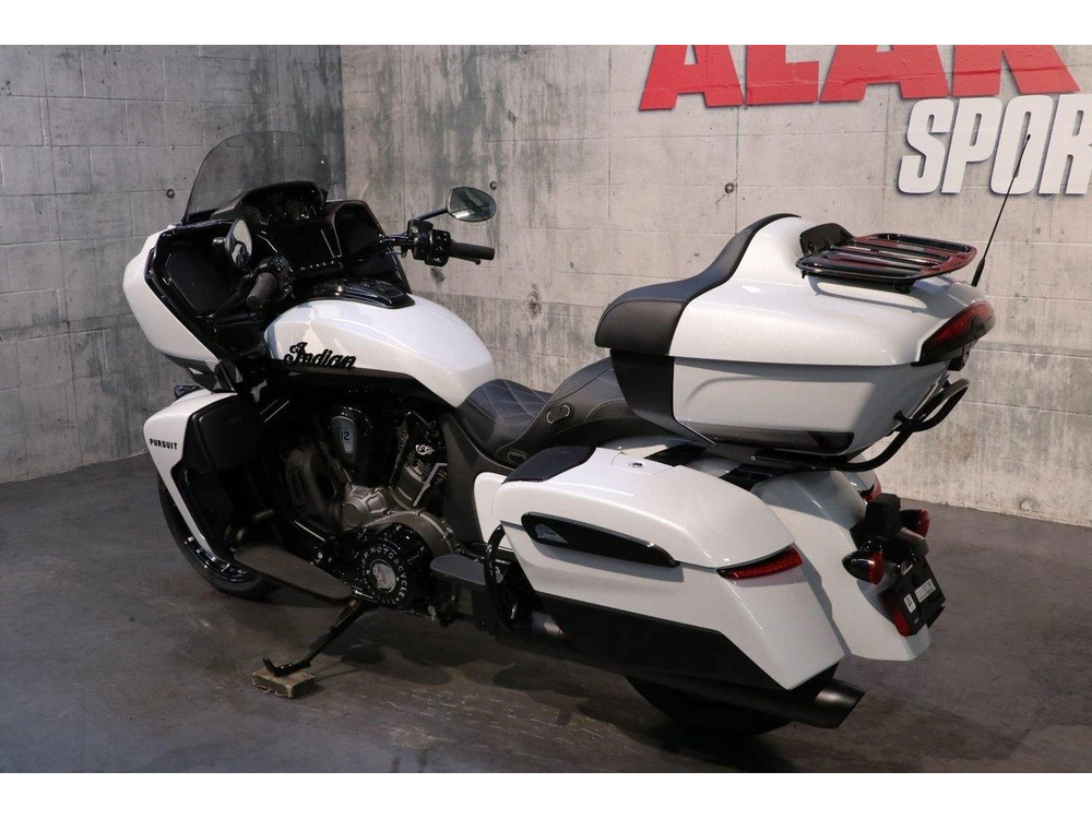 2026 Indian Motorcycle Indian Pursuit Dark Horse 112 & Powerband Audio alt