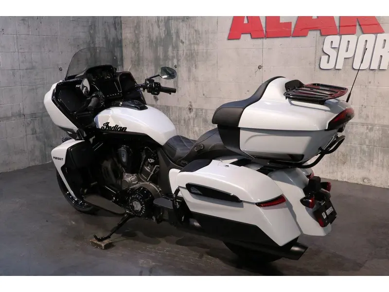 2026 Indian Motorcycle Pursuit Dark Horse 112 & powerband audio thumbnail 4