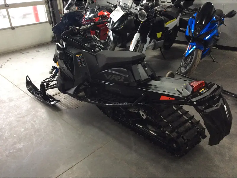 Polaris Indy 850 VR1 Boost 137 S23TDV8MS 2023