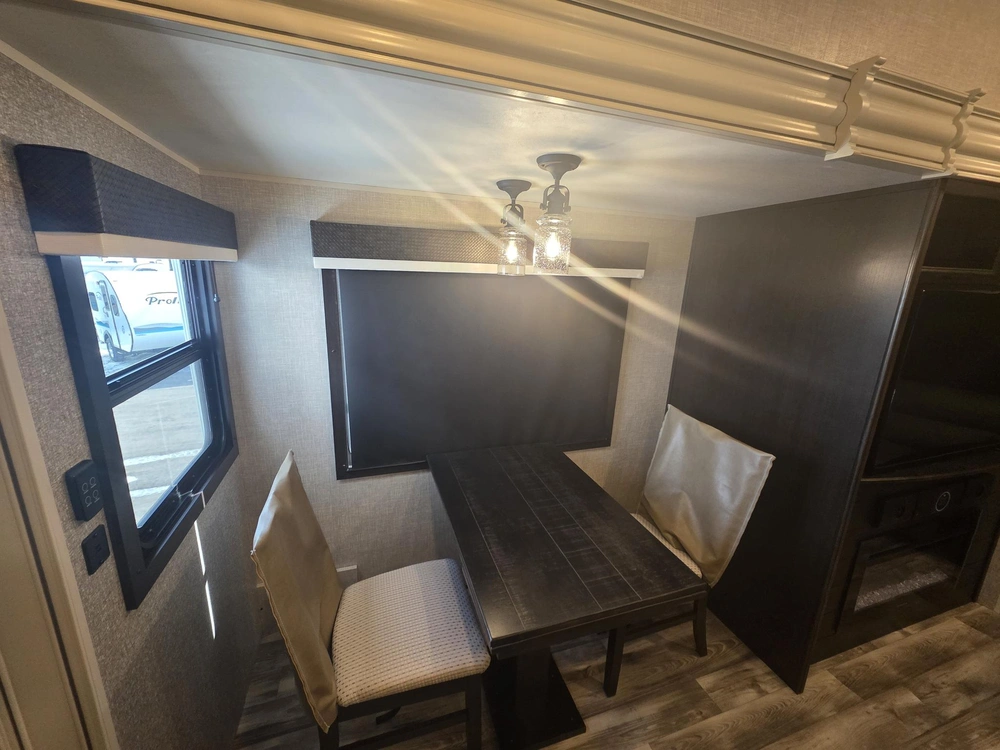 2022 Jayco Eagle 317rlok alt