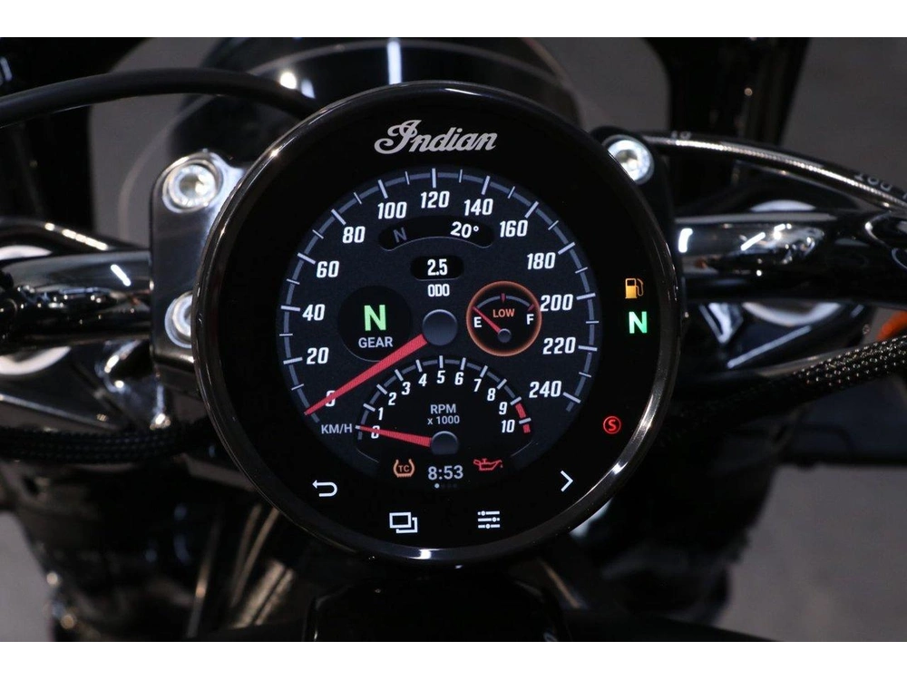 2025 Indian Motorcycle Super Scout Limited + Tech alt