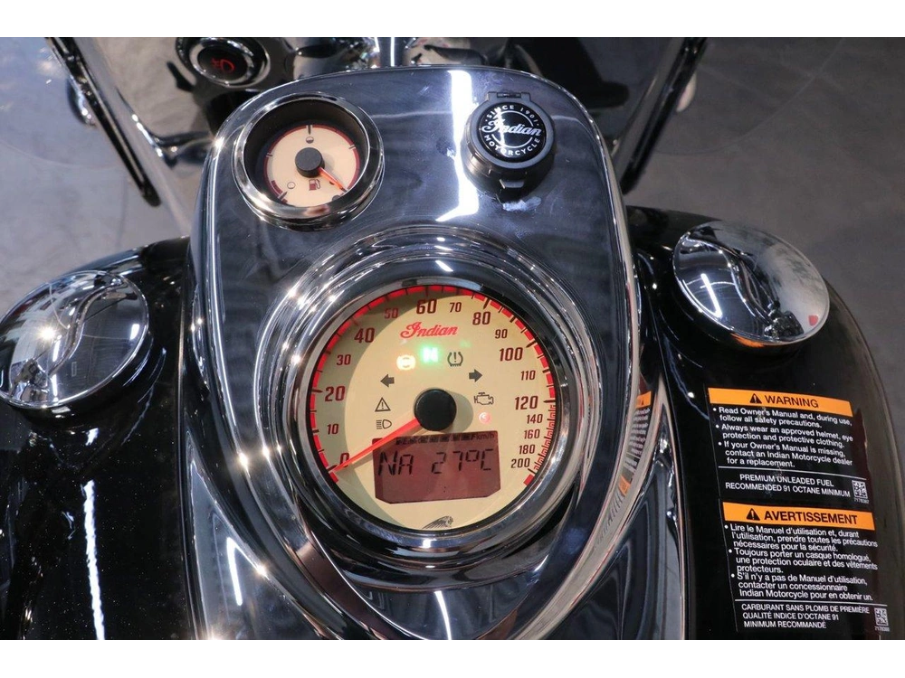 2025 Indian Motorcycle Indian Springfield alt