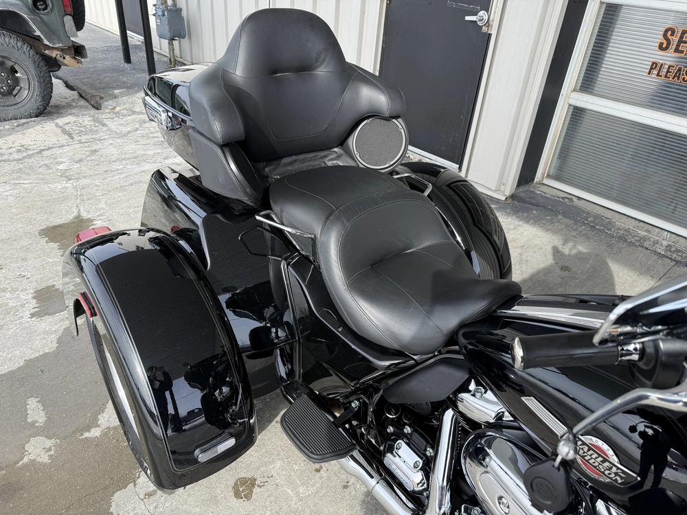 2023 Harley-davidson Tri Glide Ultra alt
