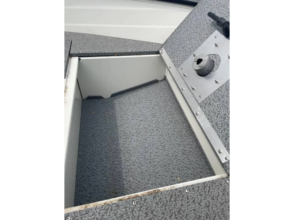 Legend 15 Angler 2023 alt