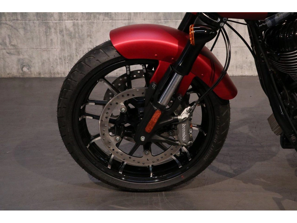 Indian Motorcycle Sport Chief 2024 alt