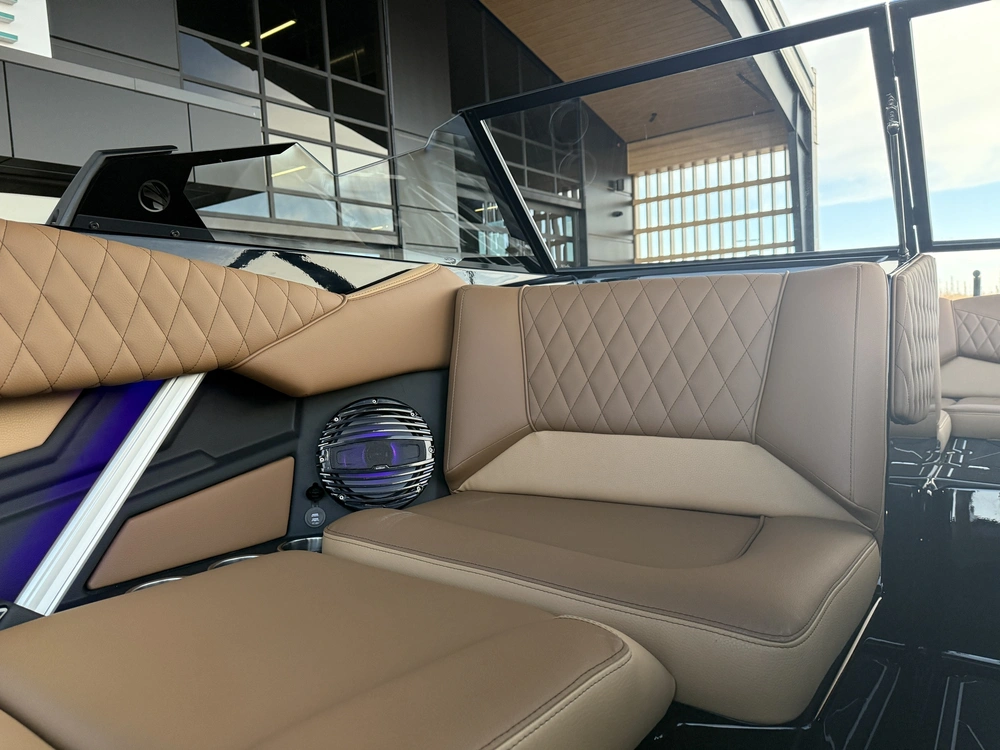 2026 Tige Boats Z3 alt