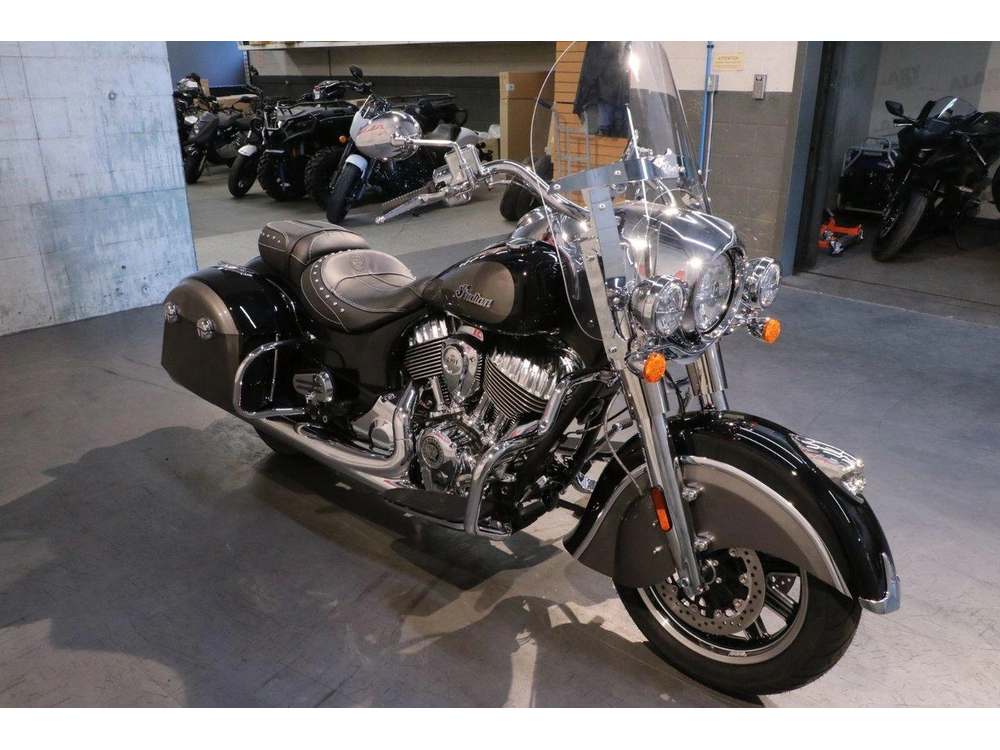 2025 Indian Motorcycle Indian Springfield alt