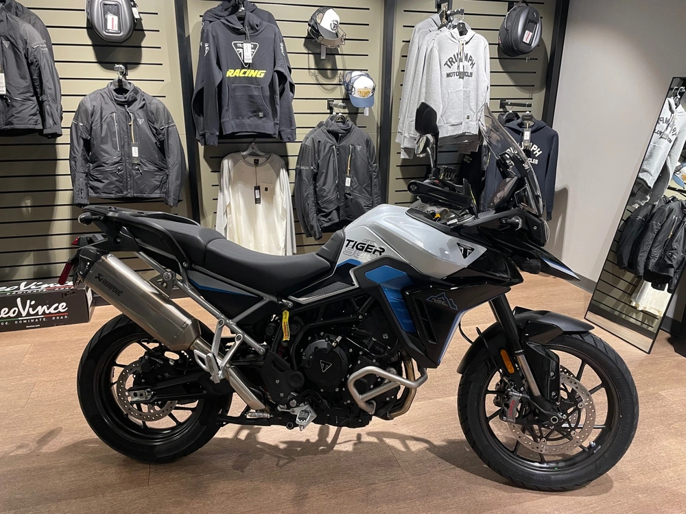 2026 Triumph Tiger 900 Alpine Edition - Snowdonia White alt