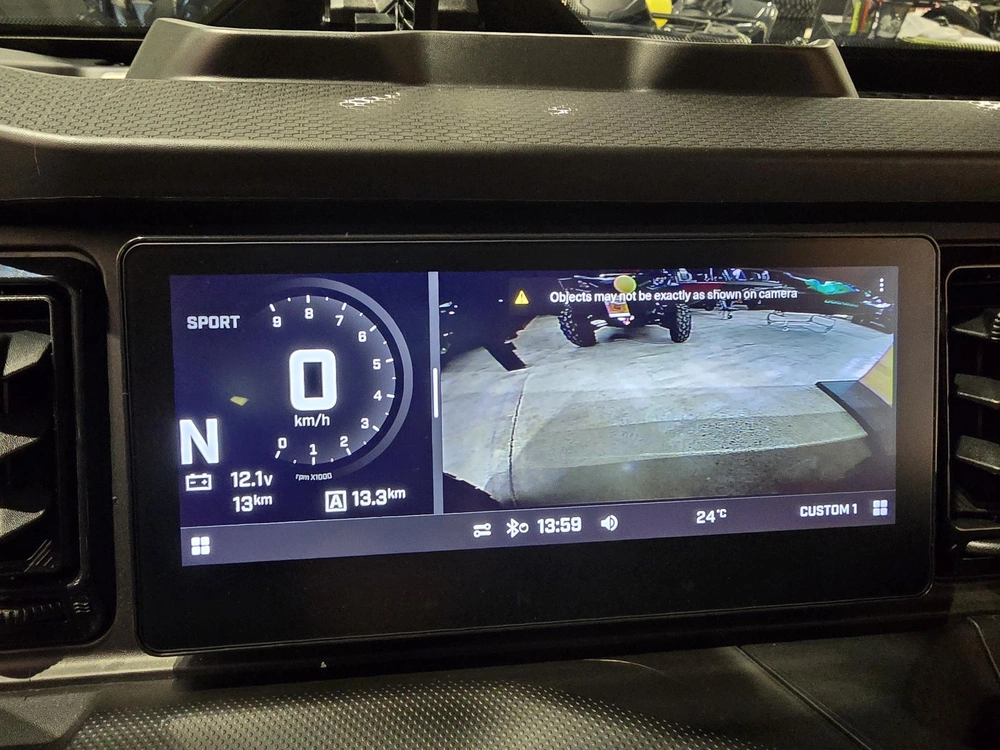 2026 Brp Defender Limited Cab Hd11 alt