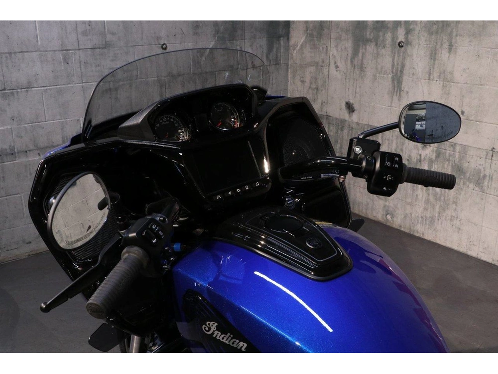 2026 Indian Motorcycle Challenger Dark Horse +112 & Powerband Audio alt