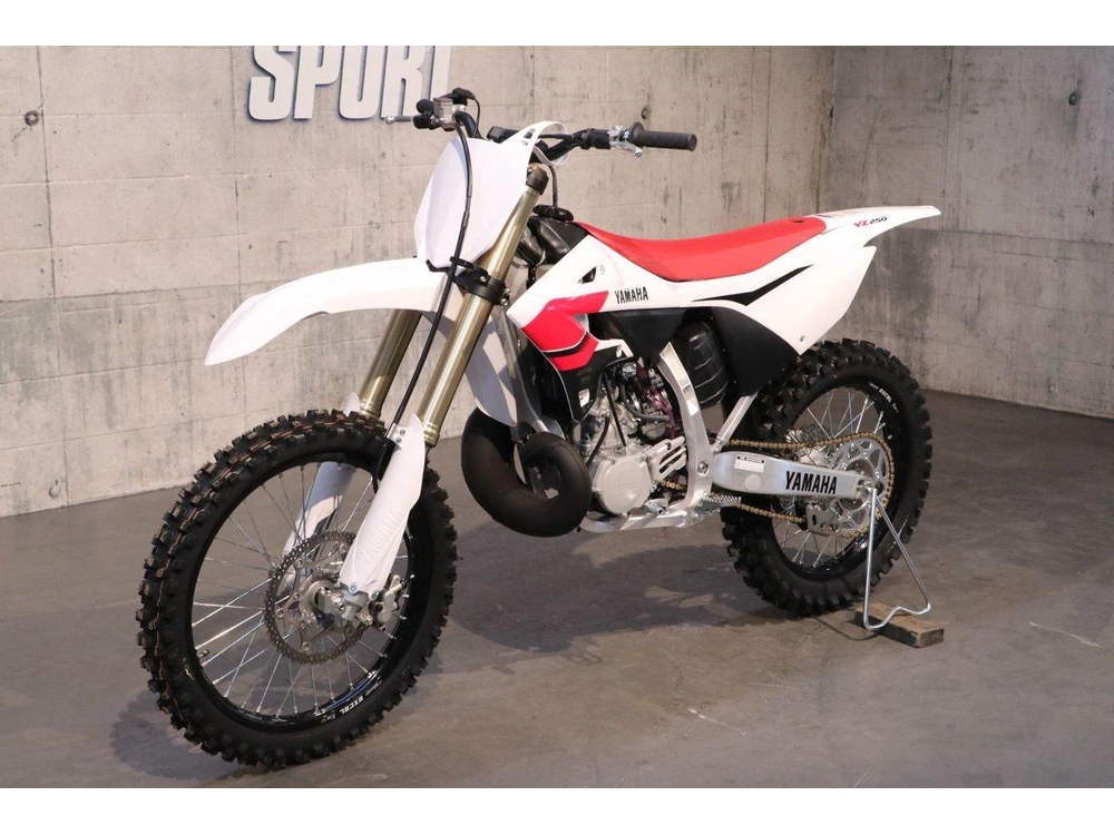 2026 Yamaha Yz250 70e Anniversaire alt