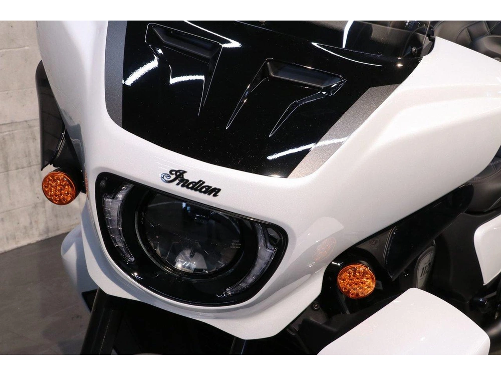 Indian Motorcycle Indian Roadmaster Powerplus Dark Horse +112 & Powerband Audio 2026 alt