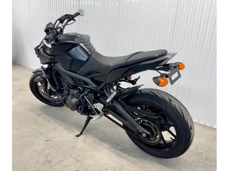 2020 Yamaha Mt-09 alt