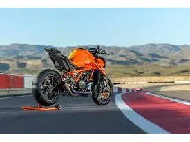 2026 KTM 1390 SUPER DUKE R thumbnail 6
