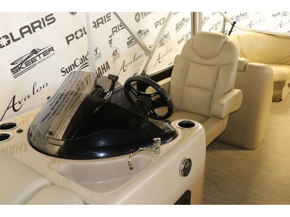 Legend Bayshore Ls + Mercury 150 Hp 2019 alt