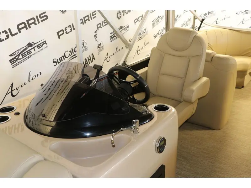 2019 Legend BAYSHORE LS + MERCURY 150 HP thumbnail 8