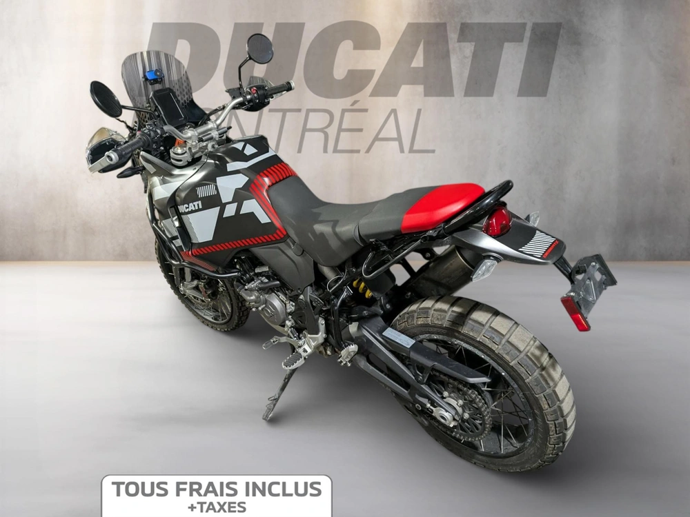 Ducati Desertx 2024 alt