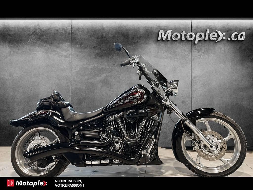 2011 Yamaha Raider S alt