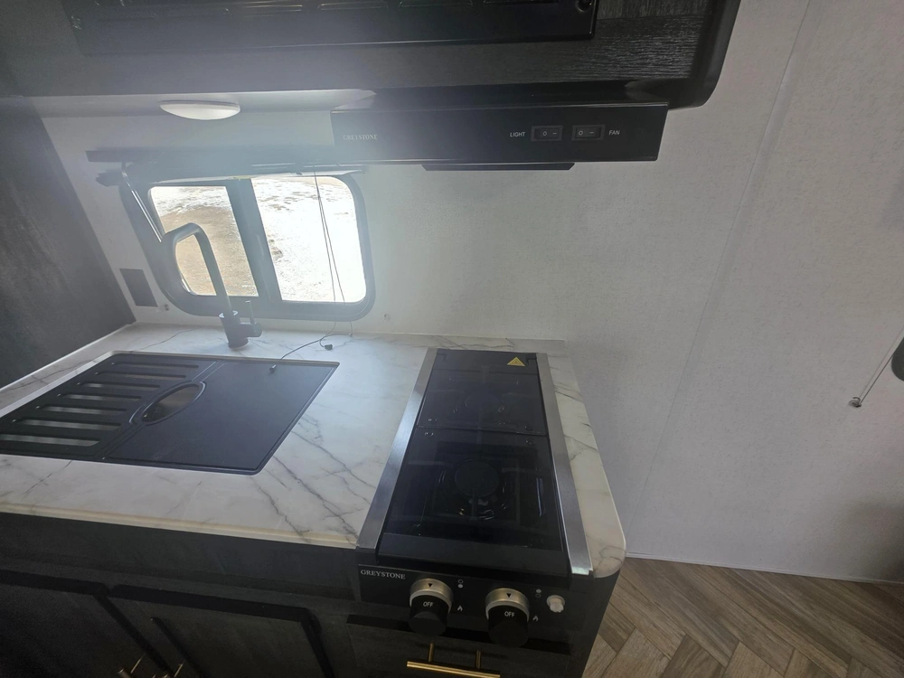 Autre Ascent Series 1660fqx 2022 alt