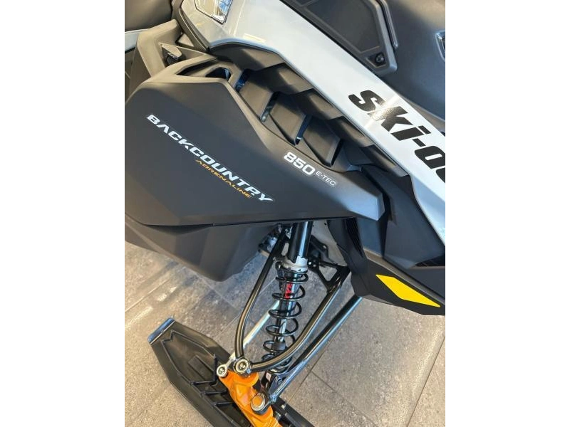 Ski-doo Backcountry Adrenaline (39'') 850 E-tec Powdermax 2.0'' E.s. 2026 alt