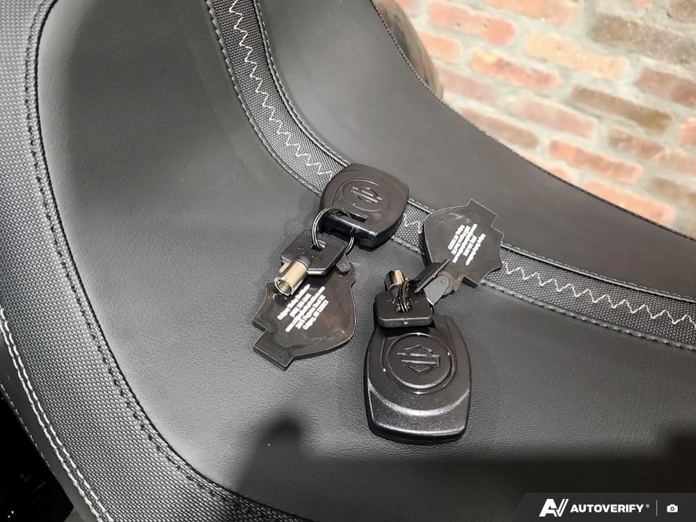 2026 Harley-davidson Road Glide alt