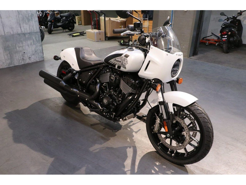 Indian Motorcycle Sport Chief Enr. 2024 alt