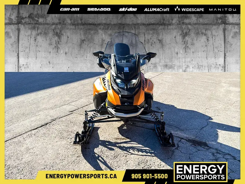 Ski-Doo GRAND TOURING LE w/ PLATINUM Pkg 900 ACE Turbo R Silent Ice Track II 1.25" E.S. w/ 10.25" Touchscreen 2025