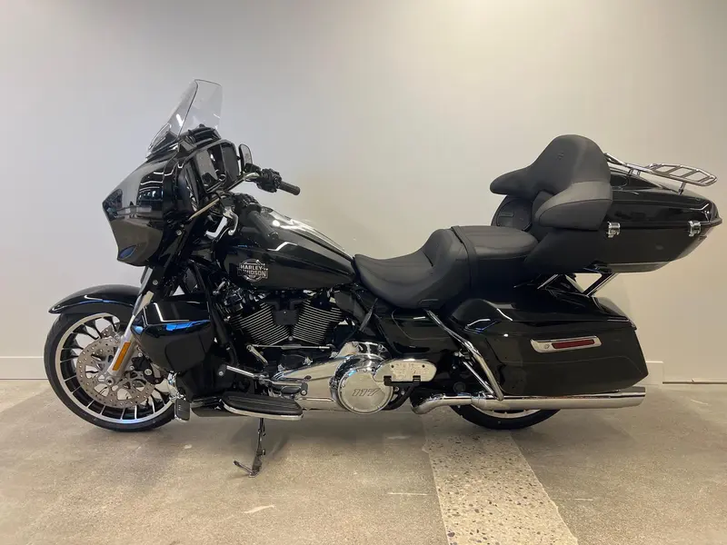 2026 Harley-Davidson FLHXL - Street Glide Limited thumbnail 9