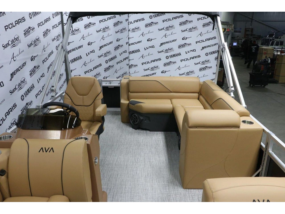 2026 Avalon Avalon Venture 2180 Crb + Yamaha 70 Hp alt