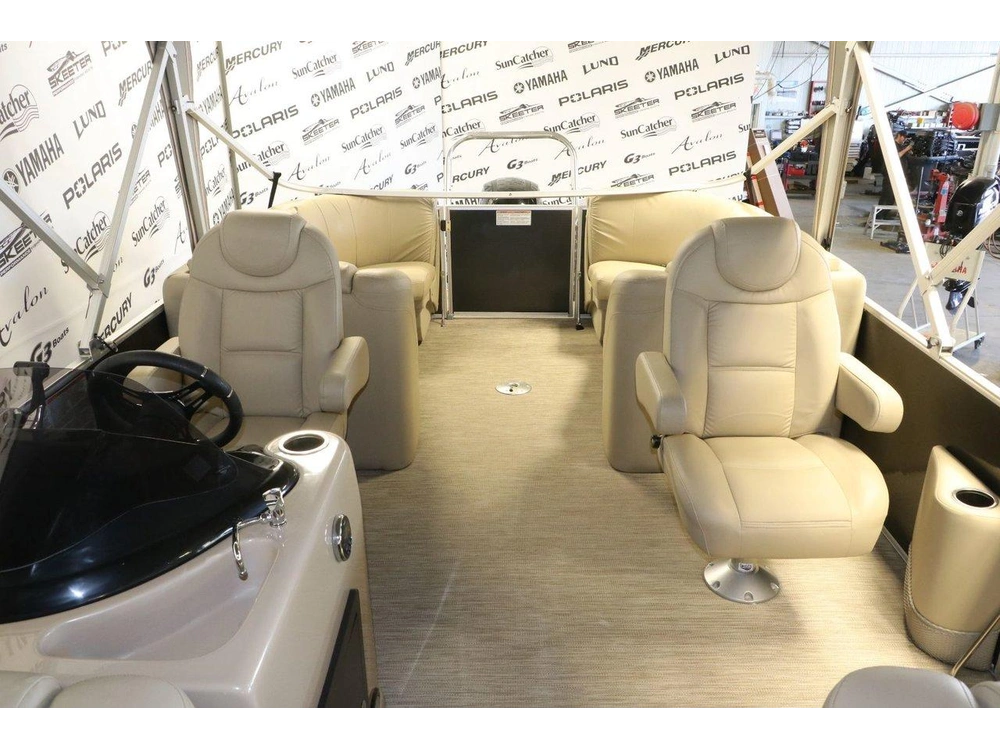 Legend Bayshore Ls + Mercury 150 Hp 2019 alt