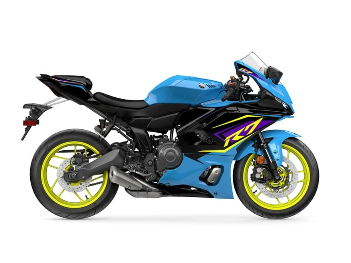 2026 Yamaha R7 Cyan alt