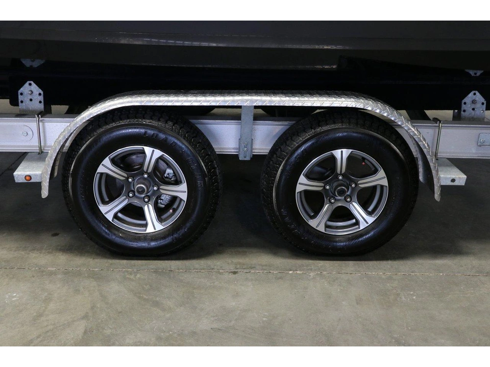 2021 Monterey Boats Monterey M4 + Mercruiser 6.2l alt