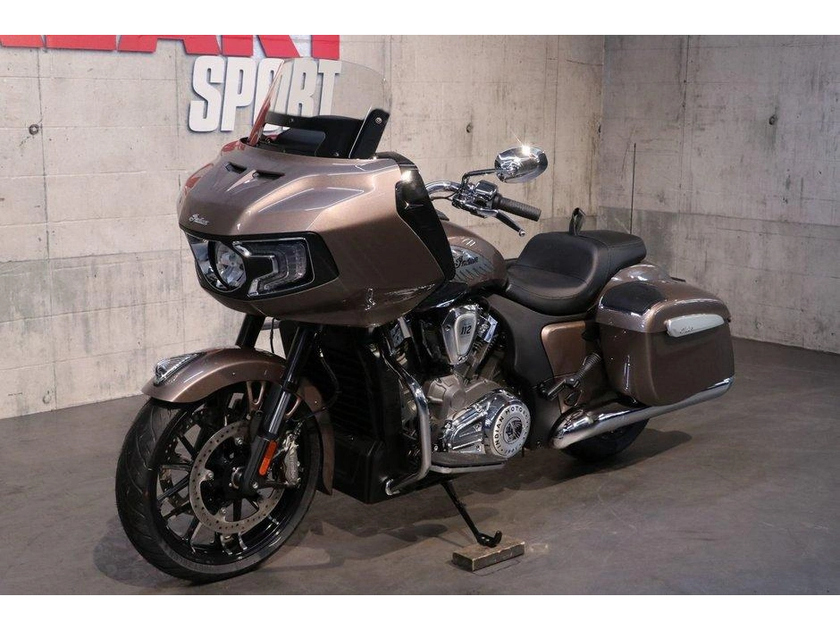 2026 Indian Motorcycle Indian Challenger Limited + 112 & Powerband Audio alt