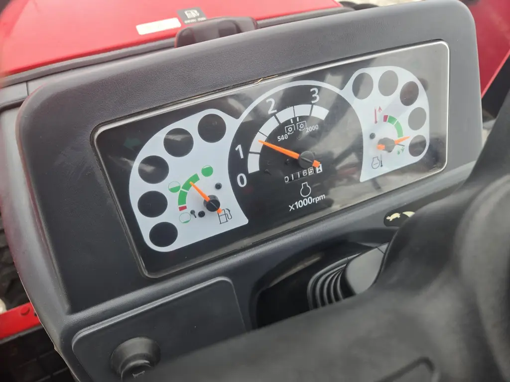 2023 Mahindra Max26XLT