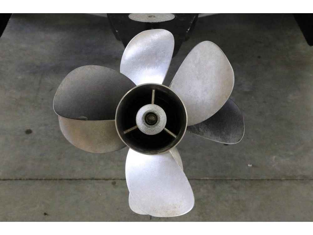 2021 Monterey Boats Monterey M4 + Mercruiser 6.2l alt