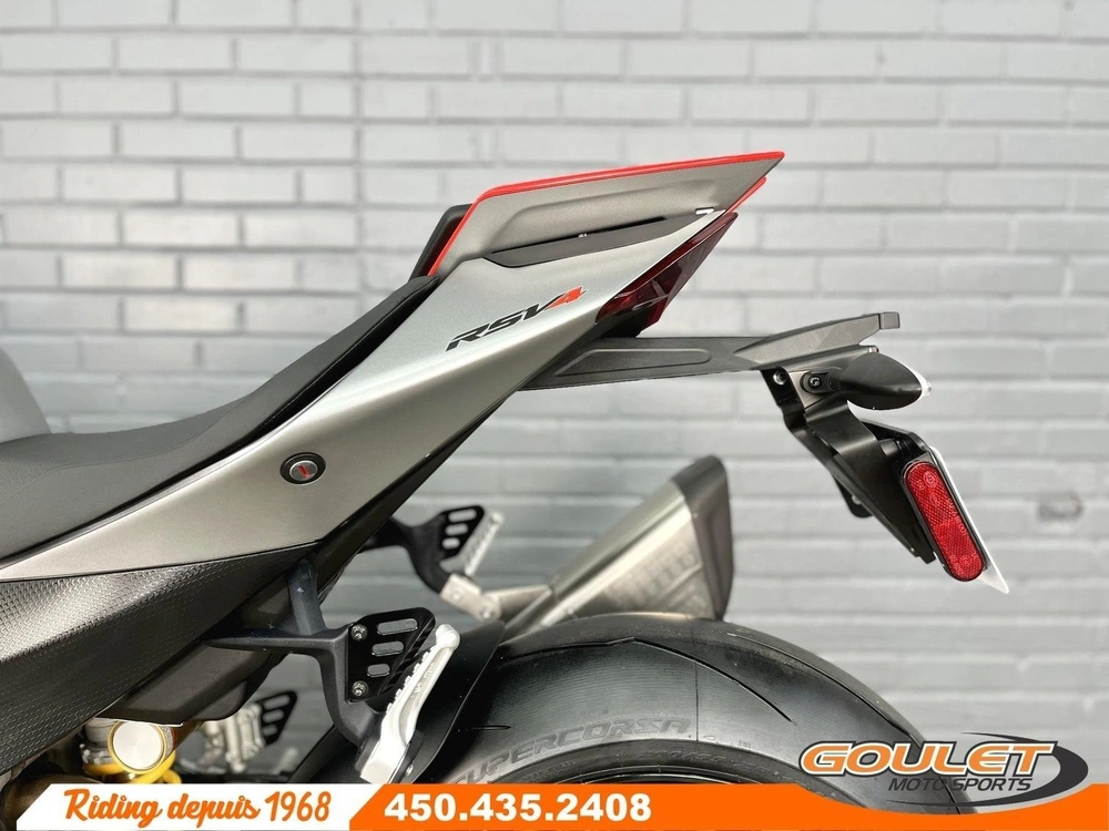 Aprilia Rsv4 1100 Dark Losail 2022 alt