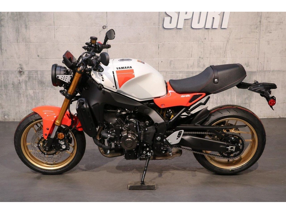 2025 Yamaha Xsr900 alt