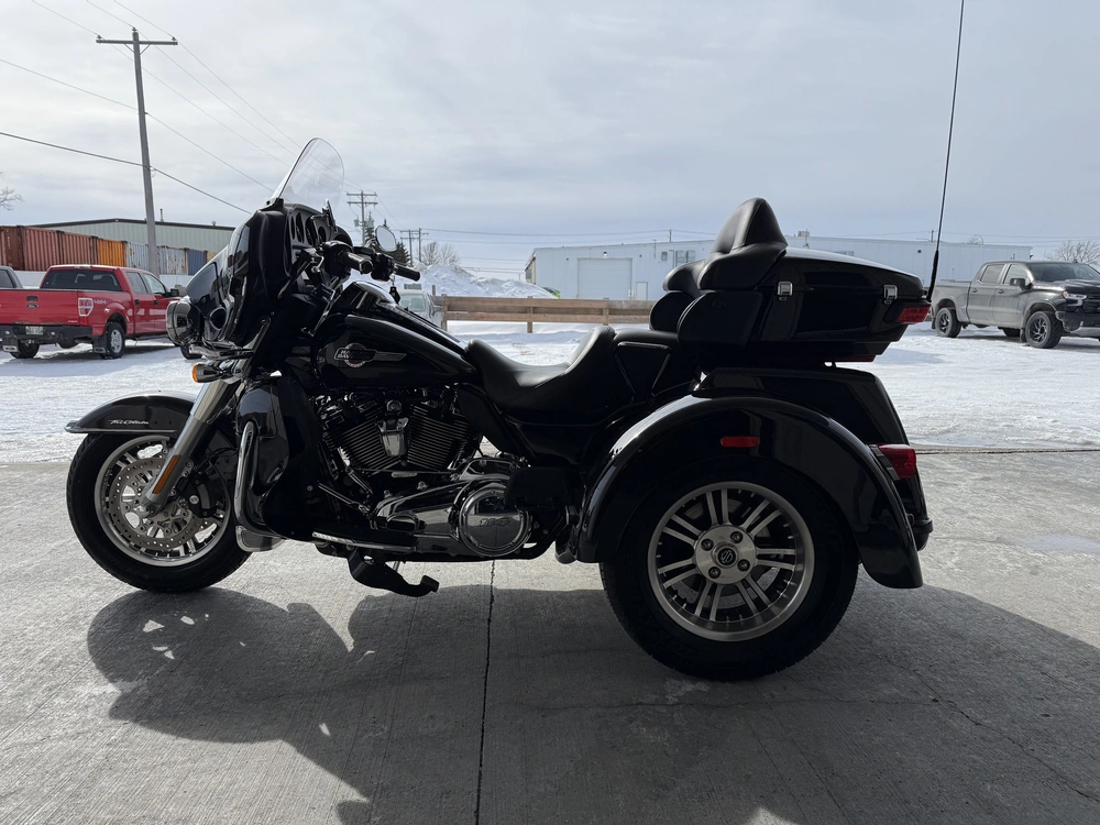 2023 Harley-davidson Tri Glide Ultra alt